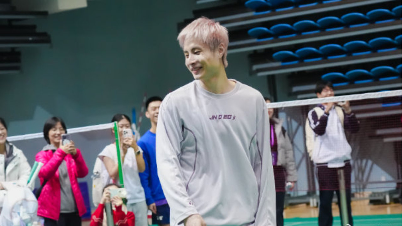 石宇奇发文“请大家放心”：伤病中的坚守与担当