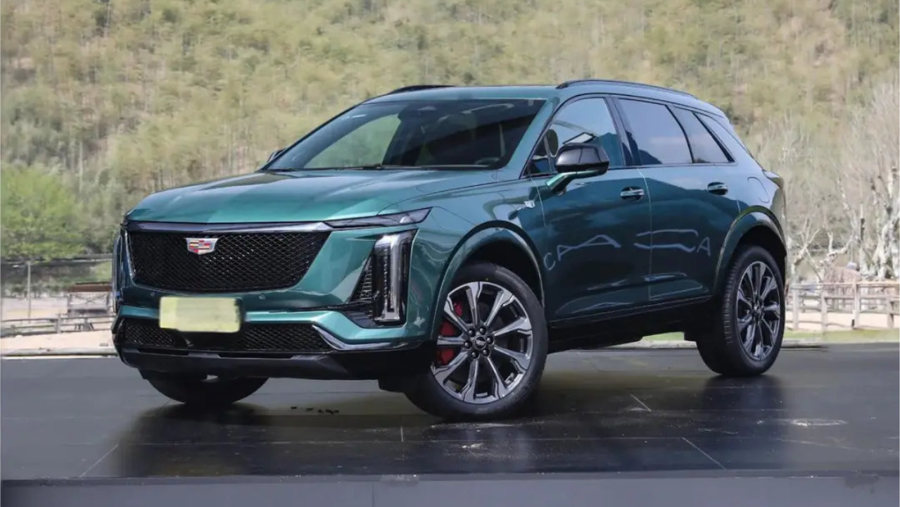 四驱加持+蜂鸟底盘！23.49万改款中型豪华SUV，甩竞品一条街