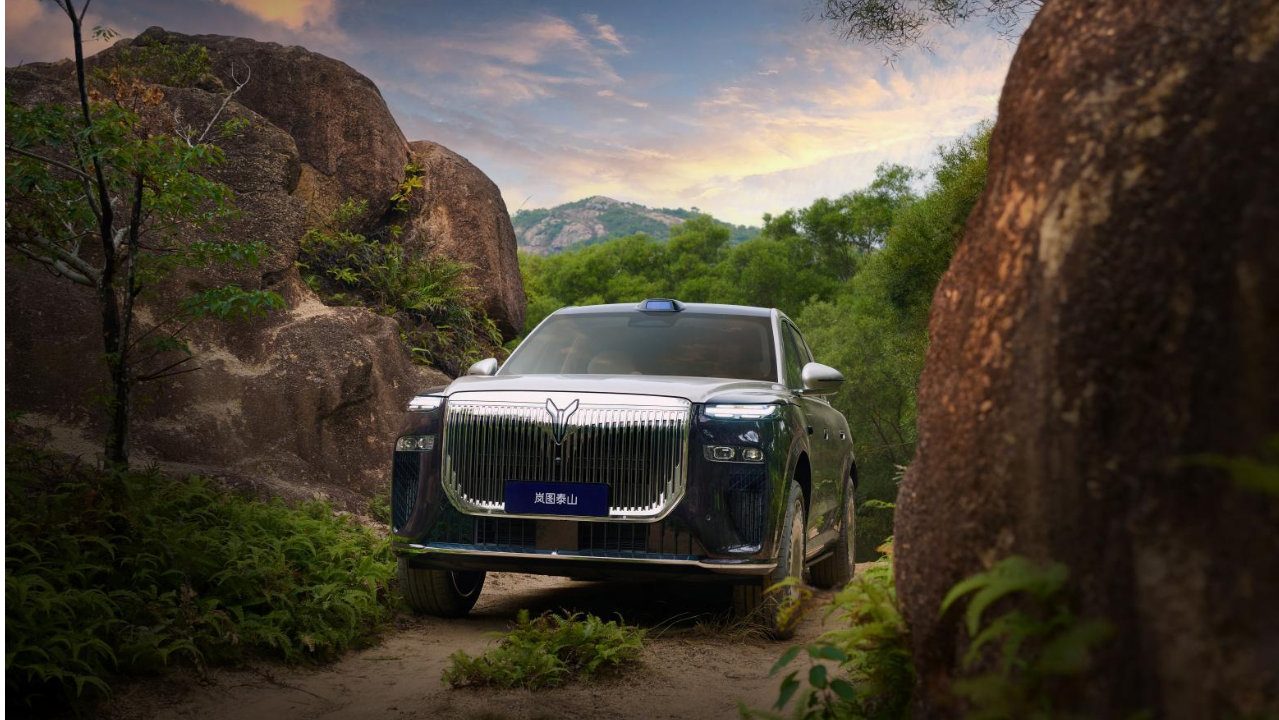 岚图汽车向岚图泰山车主正式推送首次重大OTA升级