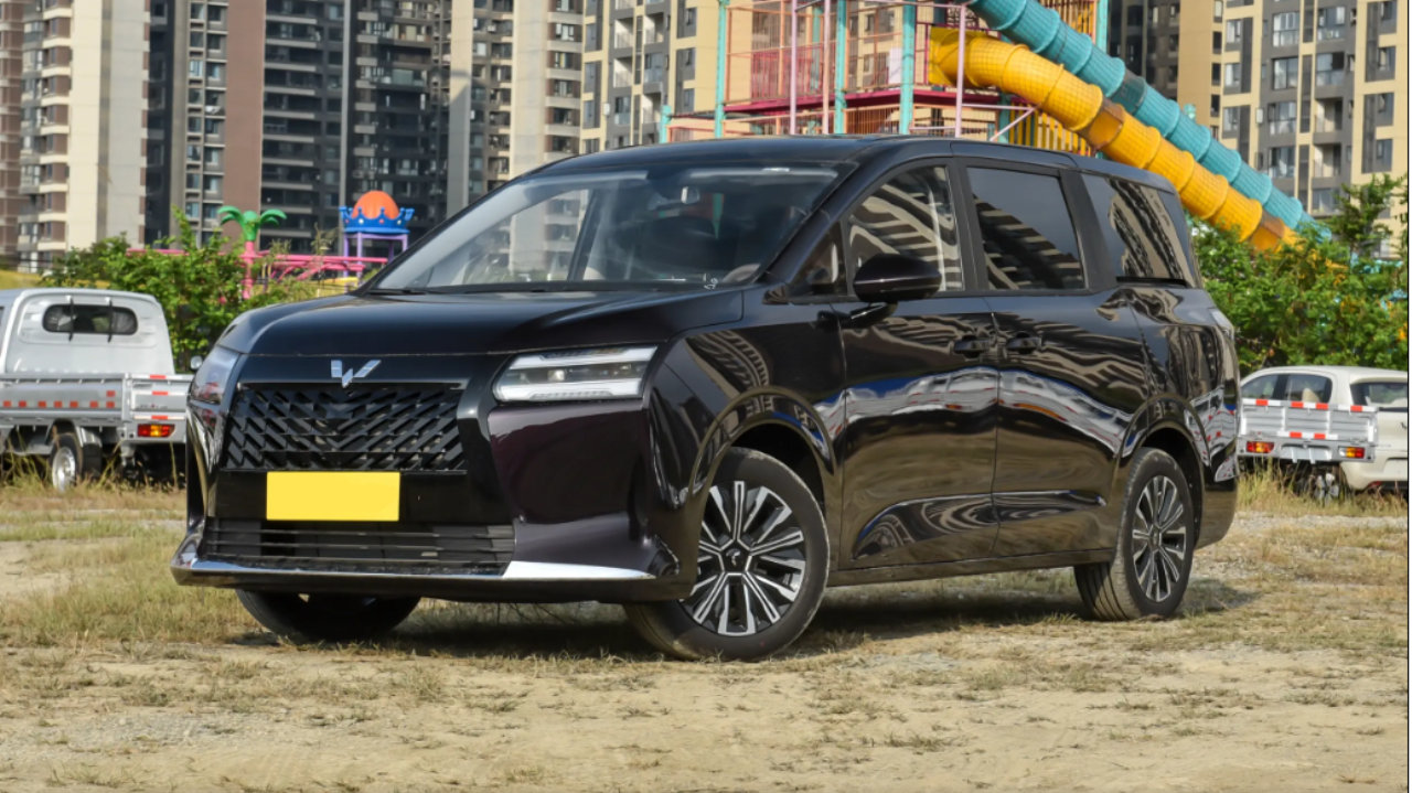 试驾体验五菱星光730 PHEV，综合续航1100km，空间大油耗低