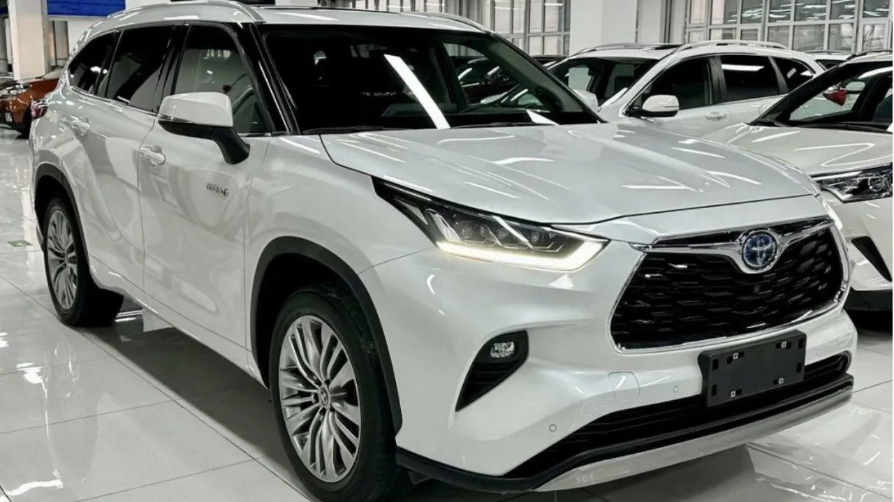 21.98万智能旗舰SUV！大屏+强芯片全系标配，老车主哭晕