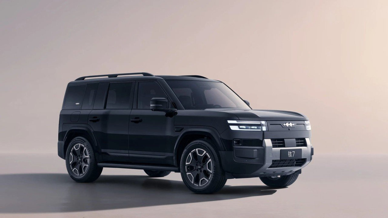 20万入手新能源SUV 领克08 EM-P与方程豹钛7怎么选