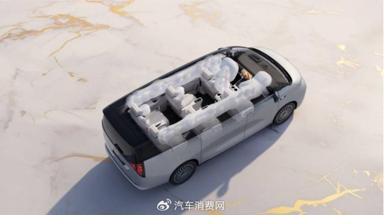 AI全场景家庭旗舰MPV 吉利银河V900正式上市