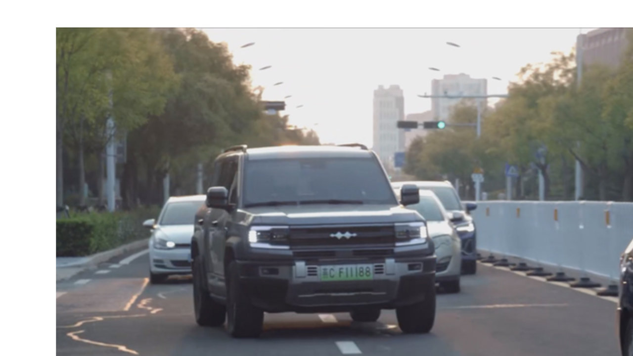 《惊蛰无声》上映爆火，好口碑的背后，有比亚迪的一份守护