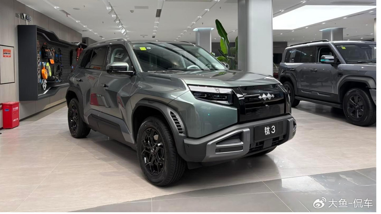 等等党又赢了！方程豹钛3闪充版来了：9分钟喂饱，续航620km