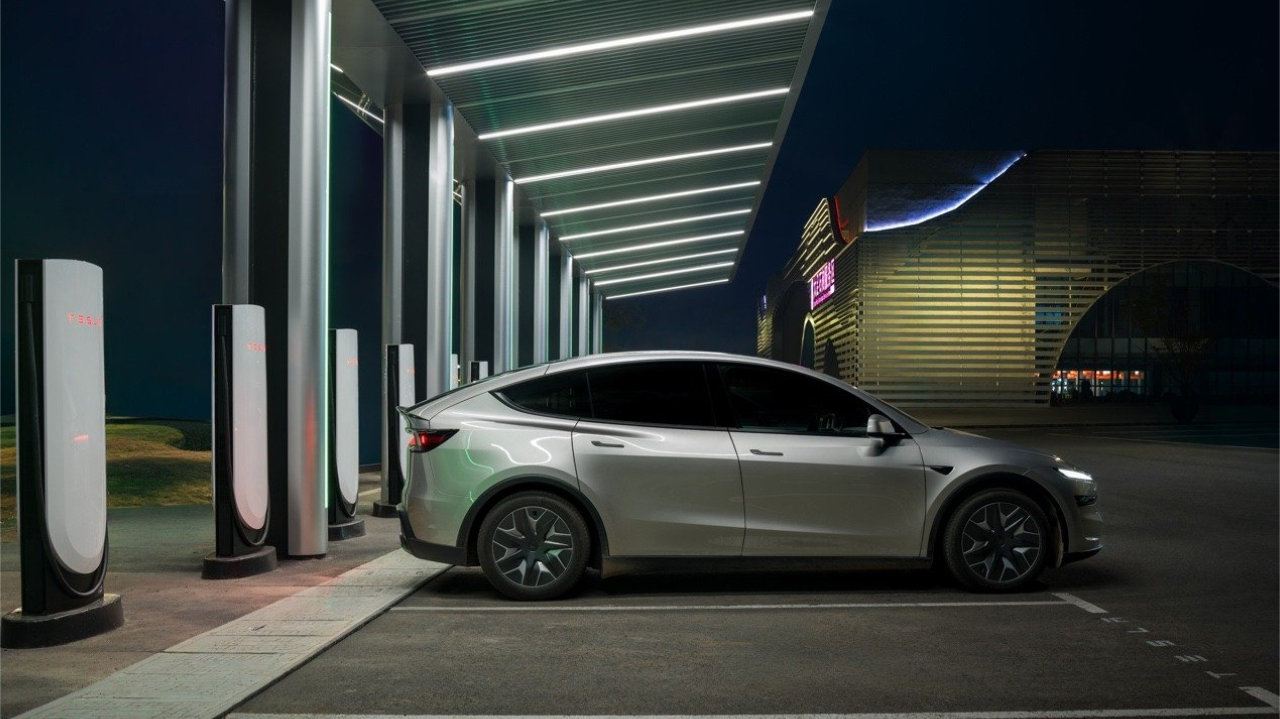 55座落地重庆！特斯拉国内规模最大高速服务区超级充电站正式启用