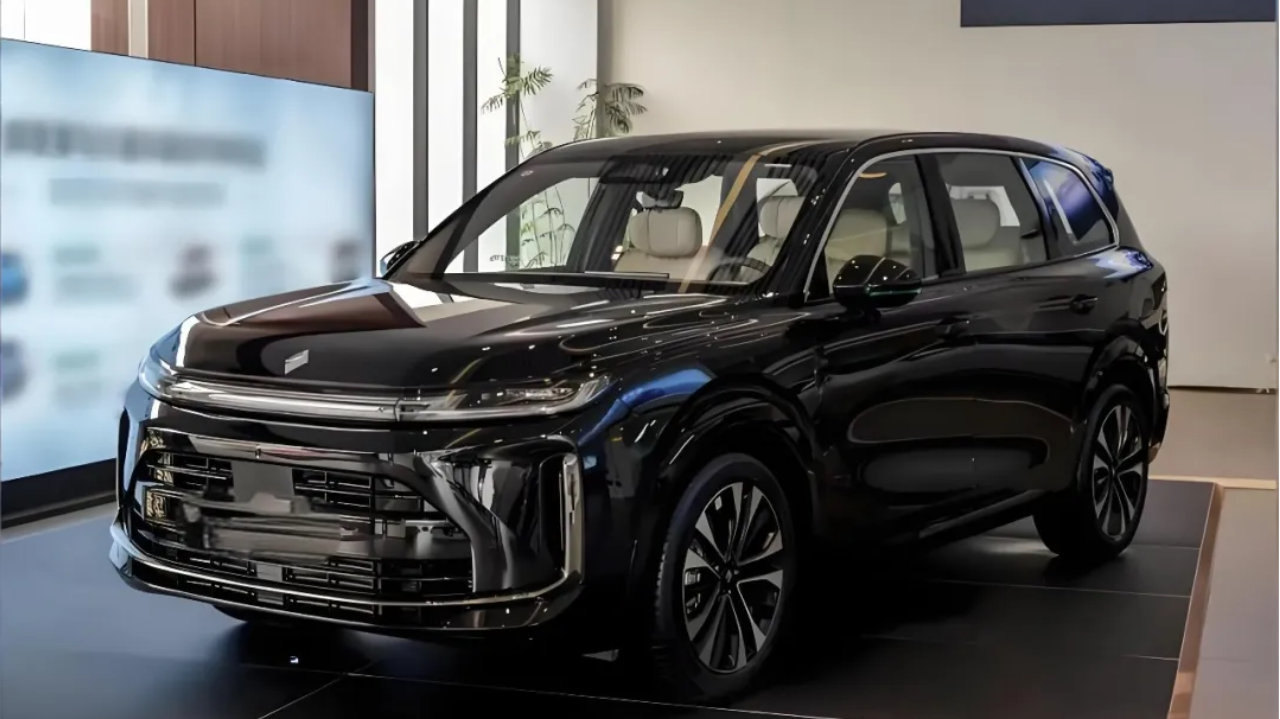 华境S大型SUV：神炼电池+宁德电芯，5米2六座