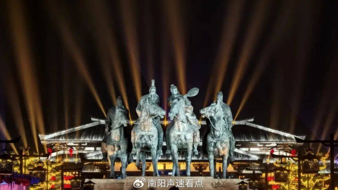 国庆出游热 卧龙文旅启热潮 国庆出游热 卧龙文旅启热潮