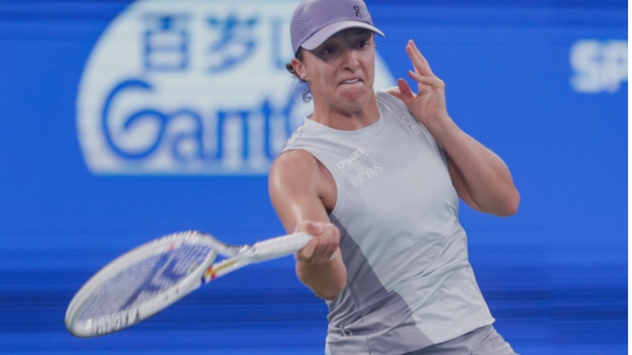 受2025年中网″异常情况″影响，斯瓦泰克暗示将调整下赛季参赛数量