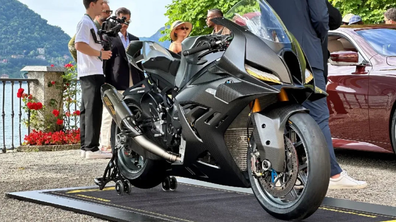 新款双R就长这样了？下一代宝马S1000RR最新进展