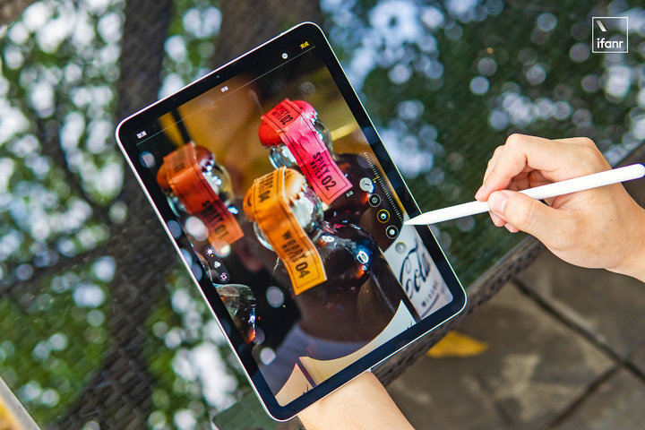 一万块钱,有人买iPhone12ProMax,我却选了 iPhone12mini+iPadAir4休闲区蓝鸢梦想 - Www.slyday.coM 一万块钱,有人买iPhone12ProMax,我却选了 iPhone12mini+iPadAir4休闲区蓝鸢梦想 - Www.slyday.coM