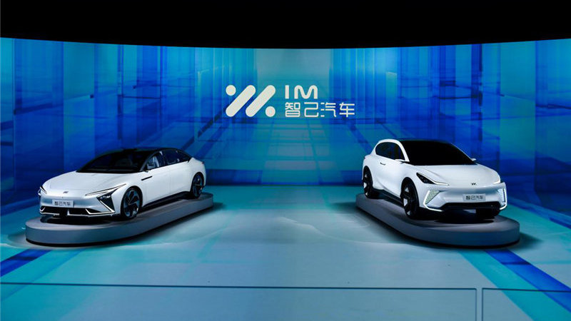 相比蔚来理想，玩转黑科技的“贵族”智己汽车如何不辱使命？