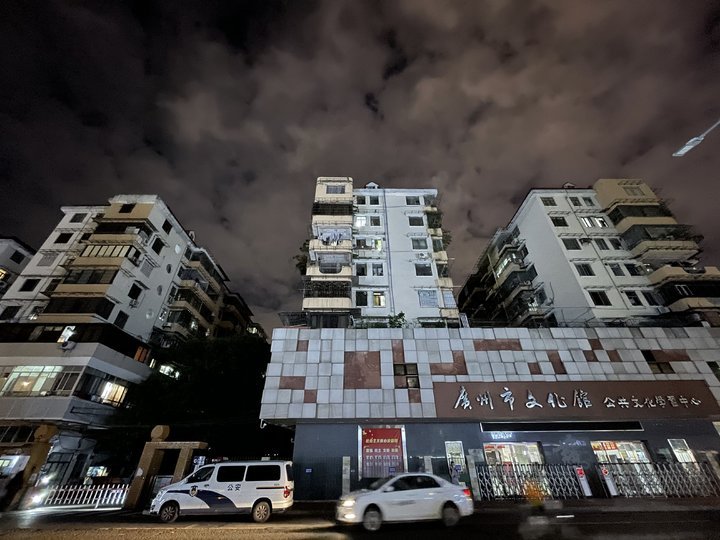 一万块钱,有人买iPhone12ProMax,我却选了 iPhone12mini+iPadAir4休闲区蓝鸢梦想 - Www.slyday.coM 一万块钱,有人买iPhone12ProMax,我却选了 iPhone12mini+iPadAir4休闲区蓝鸢梦想 - Www.slyday.coM