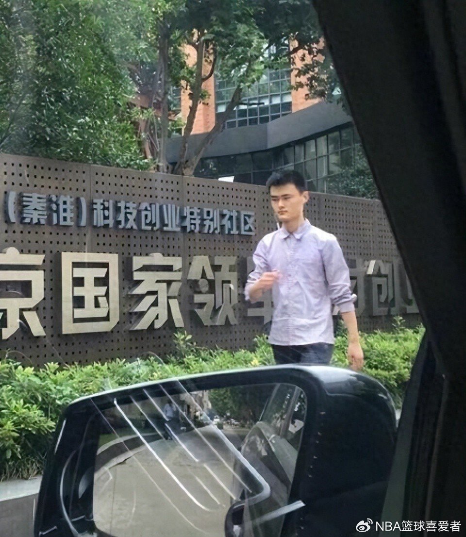 NBA球星山寨版：“双胞胎”科比，高仿版哈登，杜兰特相似度99%