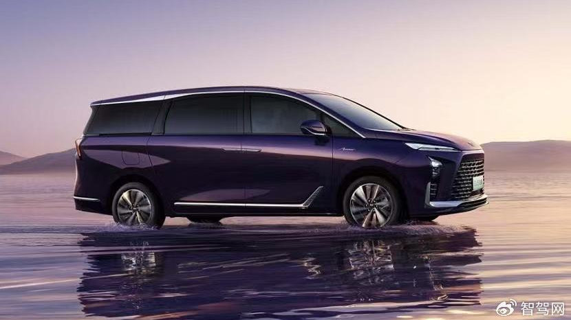 售价33.99万-39.99万元，“新能源头等舱”全新GL8陆尊焕新上市