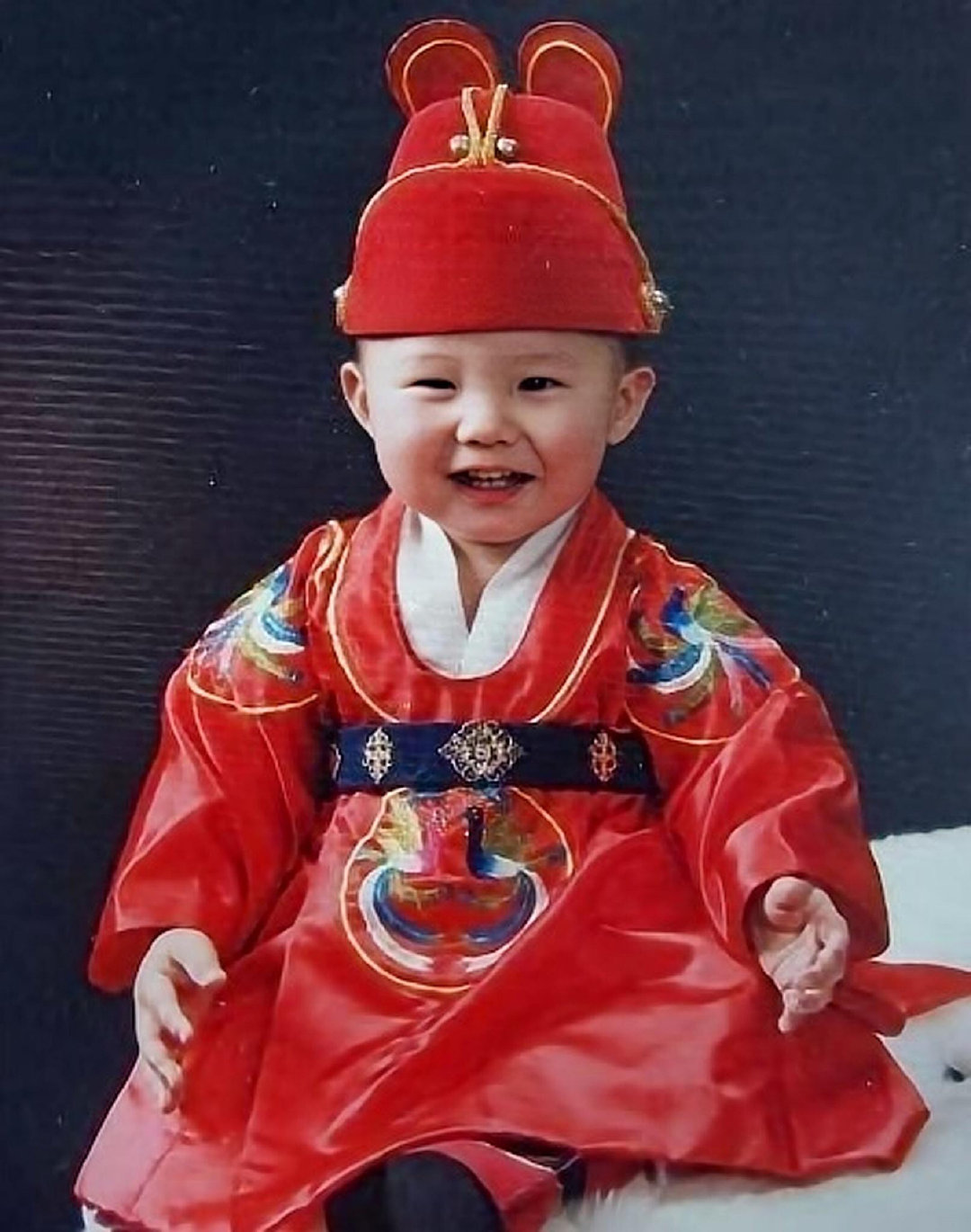 权志龙小时候