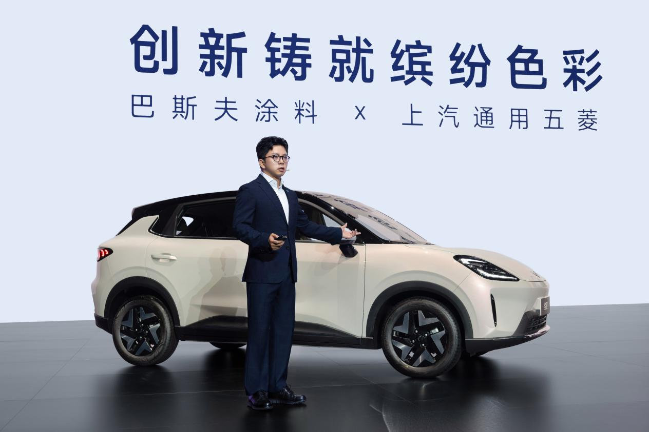 孟子义代言五菱缤果S，置换补贴价6.38万起