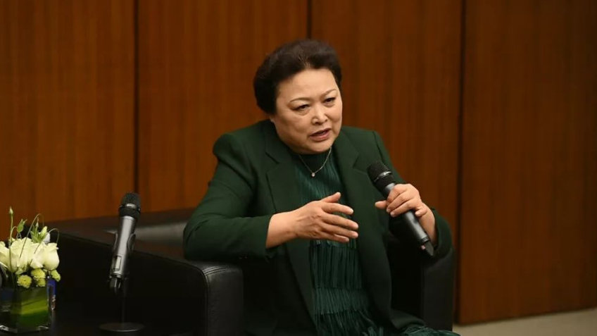 加盟小鹏汽车没几天，大家为啥叫王凤英“百万姐”？