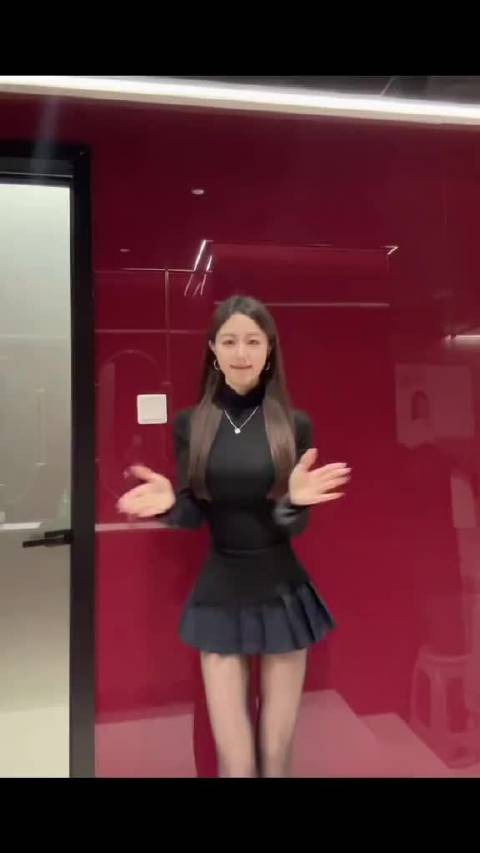 开拍即新年 我叫李飞 卡点舞 丝滑 黑色系