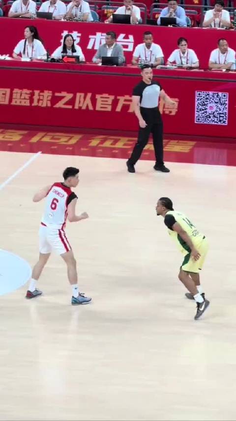 “崔永熙能成为中国男篮小前锋的答案吗”