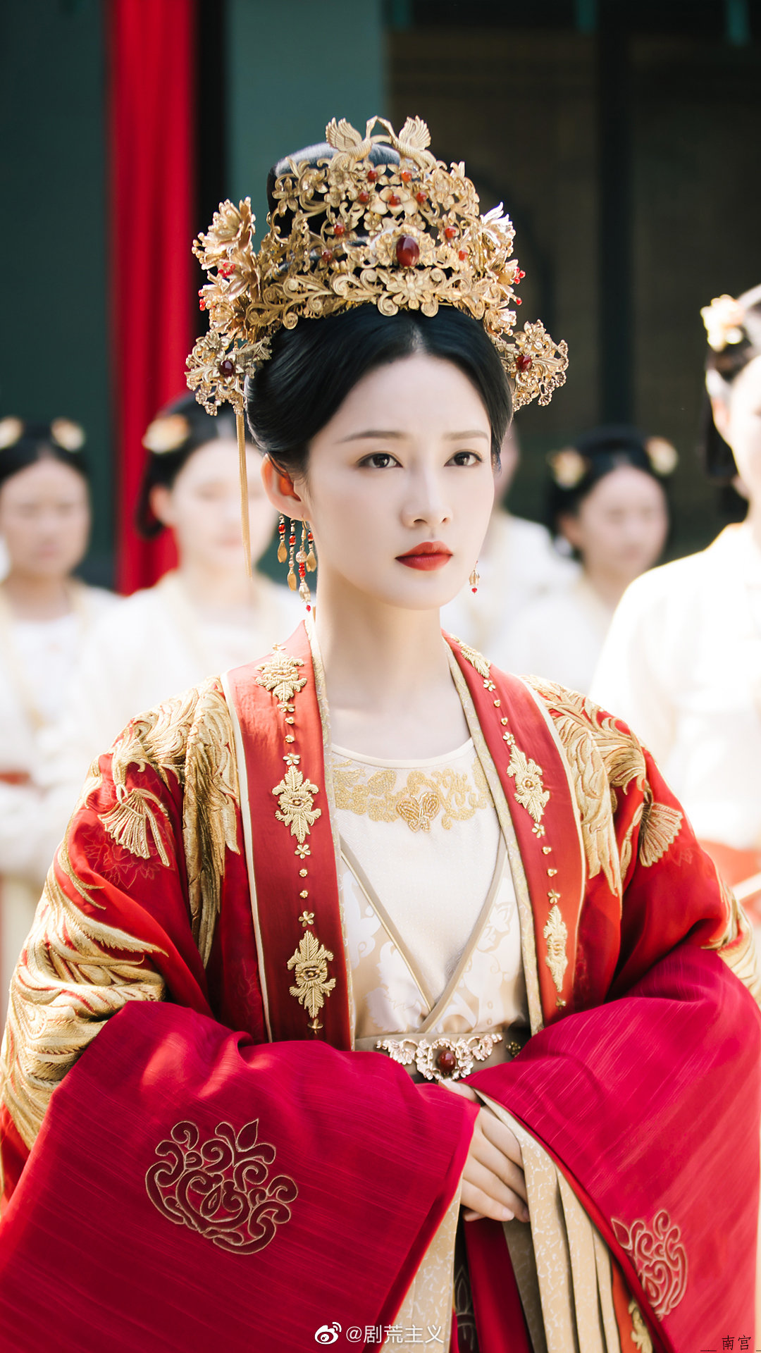 沁沁红装造型半永久吧 《请君》快快播出,期待女寨主于登登~ 67李沁