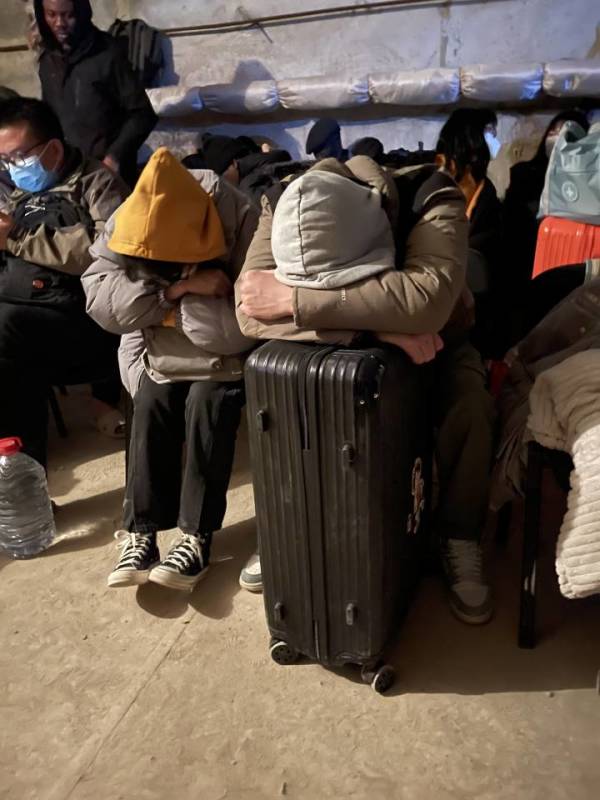 小时连线|有人撤离有人暂居防空洞,有浙商接待同胞,战火中在乌克兰的浙江人还好吗?休闲区蓝鸢梦想 - Www.slyday.coM 小时连线|有人撤离有人暂居防空洞,有浙商接待同胞,战火中在乌克兰的浙江人还好吗?休闲区蓝鸢梦想 - Www.slyday.coM