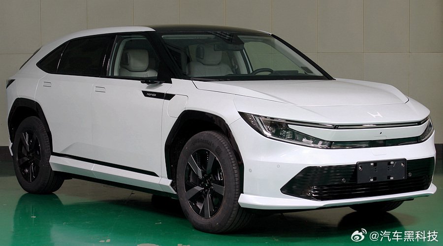 新车长宽高 4750/1930/1625mm，轴距2930mm