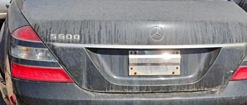 辽宁本溪一辆奔驰S级豪车拍卖，被人捡漏3.543万就拿下