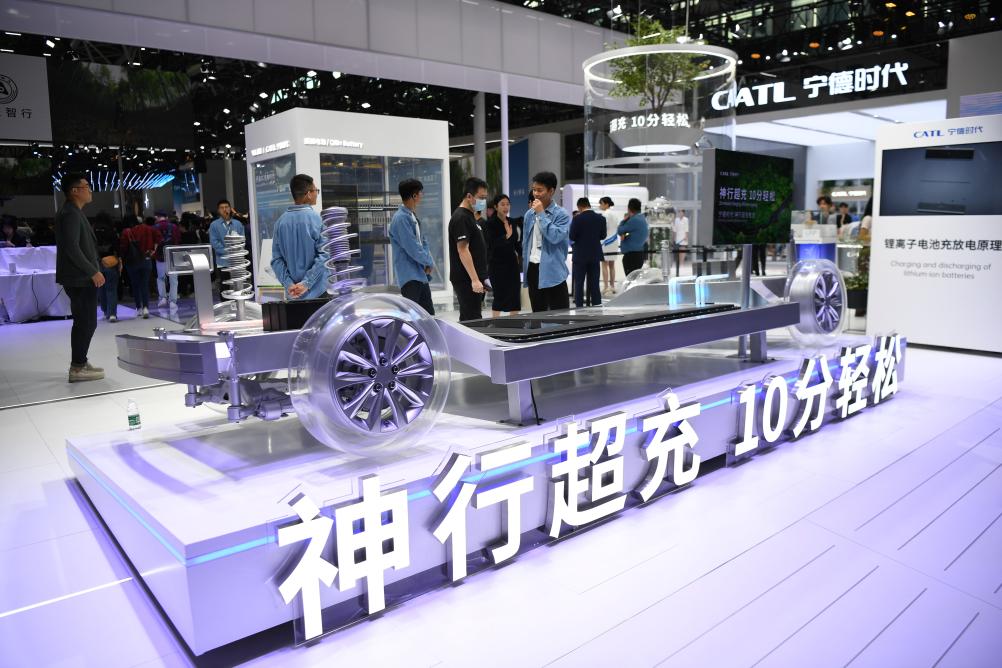 新闻分析|车用电池:美国挥刀砍人却伤到自己