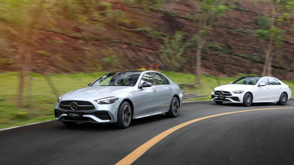 测试官丨评测奔驰C级，滤震不滤感，新势力得再学十年！