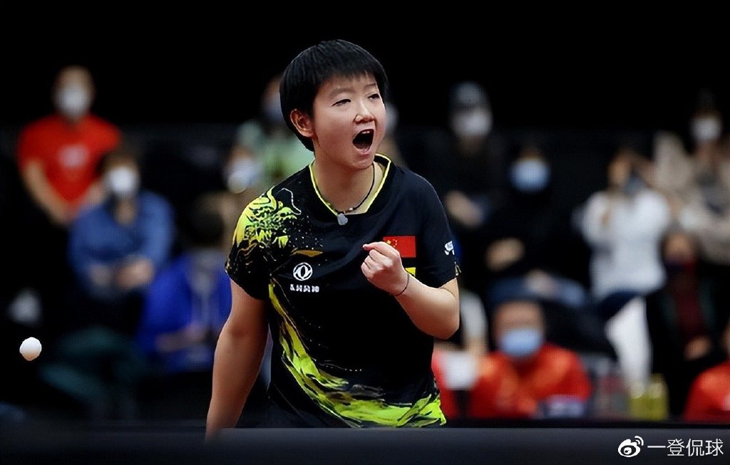 孙颖莎4比1战胜王曼昱问鼎WTT新加坡大满贯
