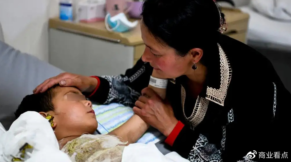 像《平凡英雄》里小麦那种断臂的情况,接上以后真的还能用吗?休闲区蓝鸢梦想 - Www.slyday.coM 像《平凡英雄》里小麦那种断臂的情况,接上以后真的还能用吗?休闲区蓝鸢梦想 - Www.slyday.coM