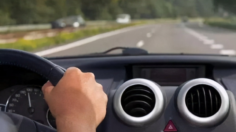 每次跑完高速，车子仿佛“变轻了”咋回事？老司机：不是心理作用