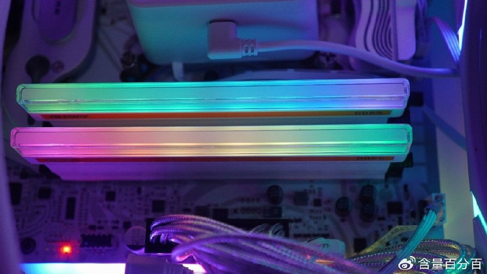 超频玩家心目中的白月光，光威神策DDR5内存条轻松超频8200MHz