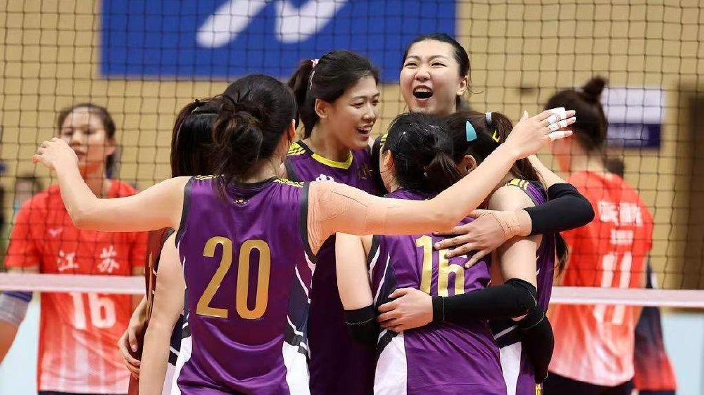 中国女排新老搭配，朱婷丁霞强势回归，未来是否崛起取决于教练！