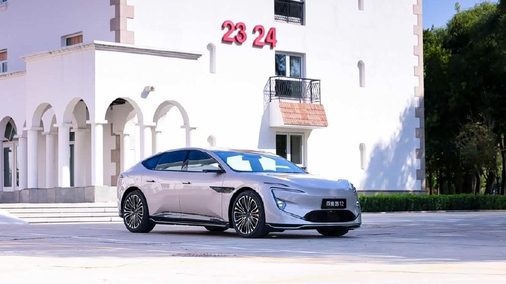 搭载4颗激光雷达，十项升级十二项独享，阿维塔12四激光版开启预售