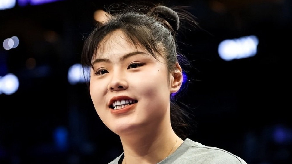 李月汝替身太强！首秀16中12轰24+10 亚俱杯她才是广东最强之人