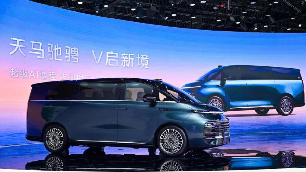 超级AI增程 吉利银河V900亮相广州车展
