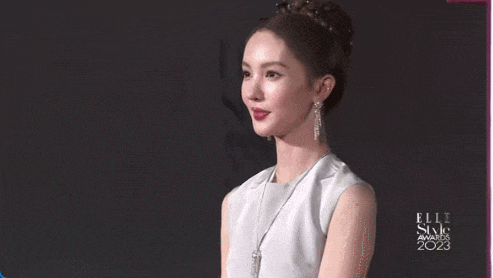 金晨李易峰恋爱了?两人亲密照曝光,网友:我服了...