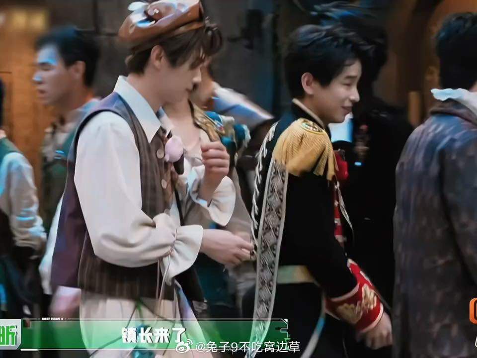 张真源嗖一下就跑，陈哲远一脸懵