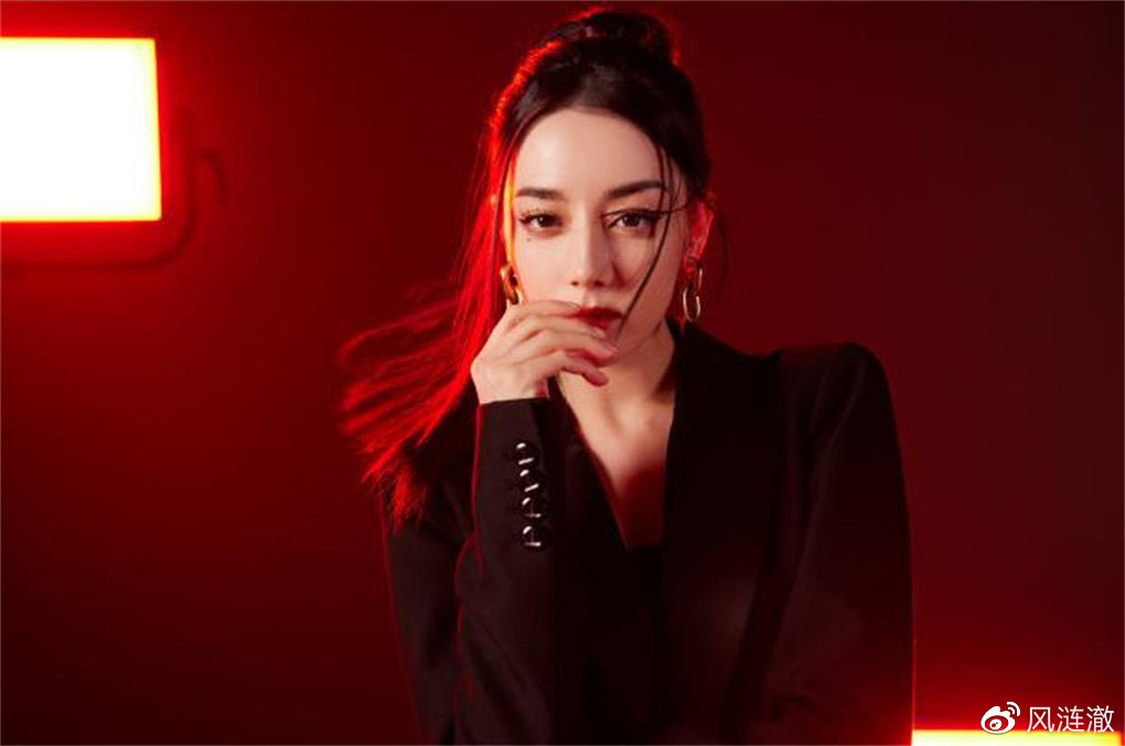 迪丽热巴又一次美出国外，连续3天登上<a href=