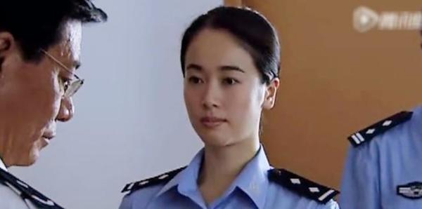 天道里漂亮女刑警芮小丹摆下鸿门宴为何后来又爱上丁元英