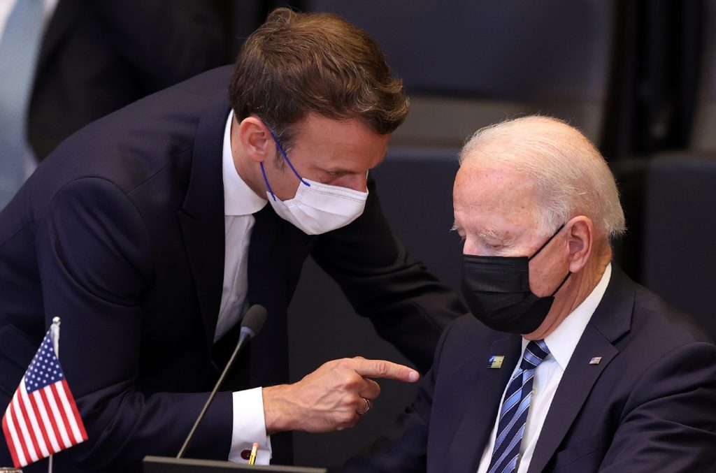 澳洲被美国坑惨了!撕毁合同赔法国近6亿美元,美国却打算放鸽子了