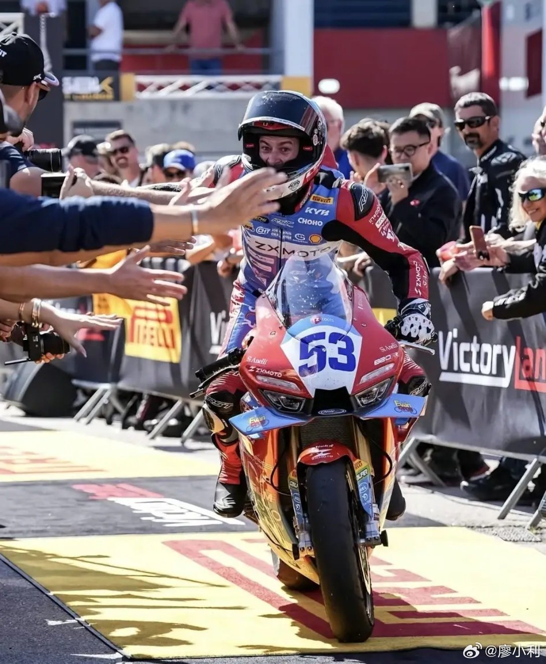 重庆车手张雪3月28日WSBK夺冠打破欧美日垄断