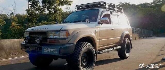 丰田放出王炸！新兰德酷路泽GX约26万，3.5T＋四驱，硬派越野！