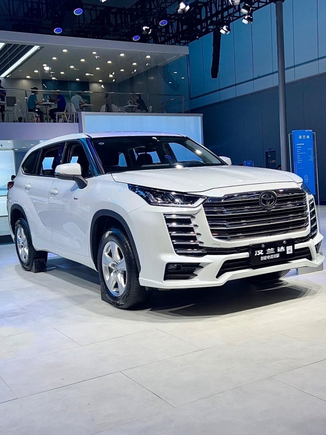 这三款汉兰达前脸造型，你更喜欢哪一个？