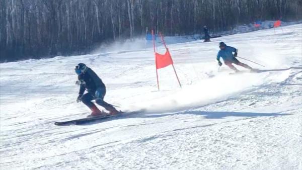 突破“命运”的设定!视障学子挑战高山滑雪项目 曾备战北京2022年冬残奥会休闲区蓝鸢梦想 - Www.slyday.coM 突破“命运”的设定!视障学子挑战高山滑雪项目 曾备战北京2022年冬残奥会休闲区蓝鸢梦想 - Www.slyday.coM