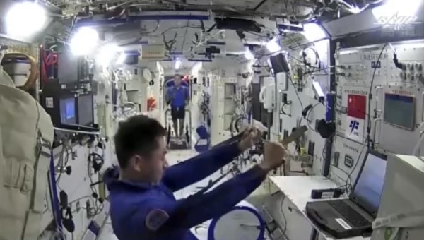 神舟十三号“太空出差”三人组在轨超2个月休闲区蓝鸢梦想 - Www.slyday.coM 神舟十三号“太空出差”三人组在轨超2个月休闲区蓝鸢梦想 - Www.slyday.coM