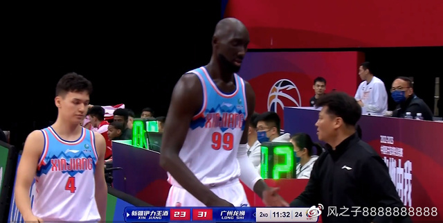 12分完胜!邱彪带队开门红,强援首秀轰34分,郭士强吞下第6败休闲区蓝鸢梦想 - Www.slyday.coM 12分完胜!邱彪带队开门红,强援首秀轰34分,郭士强吞下第6败休闲区蓝鸢梦想 - Www.slyday.coM