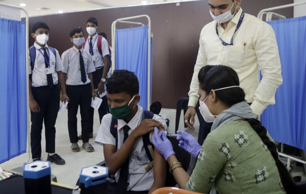 (外代一线)印度单日新增新冠确诊病例创七个月来新高休闲区蓝鸢梦想 - Www.slyday.coM (外代一线)印度单日新增新冠确诊病例创七个月来新高休闲区蓝鸢梦想 - Www.slyday.coM